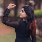 Vasanthi Krishnan Instagram - 🖤🖤🖤 outfit: @navyasri_mandava Click by: @absolutelyrahul