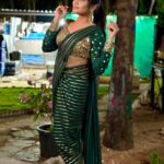 Vasanthi Krishnan Instagram - #nethoneydance 🫰🏻🫰🏻🫰🏻 . . . Desginer @dharshyaboutique #instragram #vasanthikrishnan #nethoney_nethoney_❤️🥰 # #cuteone😍 #desginerwear #starmaa #facebook #dancechallenge #sareefashion #nethoneydance2n8
