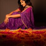 Vasanthi Krishnan Instagram - 🪔🪔🪔🪔🪔 . . . Outfit: @navyasri_mandava Mua: @srujanas_contour Jewelry: @shubampearls Water sensor diyas: @sushmanugiftgallery Click by: @suresh_upputuri #instragram #vk #pk #festivalseason #desginerwear❣️❣️😍 #diwalispecal #bigboss7telugu #bbjoditelugu #diwali💥 #hyderabad #festivetime #homedecor