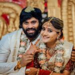 Vasanthi Krishnan Instagram - ❤️❤️🧿🧿🧿❤️❤️ 🥺🥺🥺🥺🥺🥺🥺 Photography @candid_shoooter_ 📷📸 Jewellery @emmadi_silver_jewellery_hyd 💍 Blouse by @naa_maguva MUA @hemasureshmakeupartist_tpt #instagram #photographylover #vasanthikrishnana #vk #pk #cool #bigbosstelugu #instalike #cuteone😍 #marriage #marriagelife #newbeginningsahead
