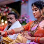 Vasanthi Krishnan Instagram – 🧡🧡🧡🧡🧡🧡
.
.
.
Photography @candid_shoooter_ 📸📸
Jewellery @emmadi_silver_jewellery 💍💎
Saree @srikrishnasilk 
Blouse @dharshyaboutique 

#instagram #vasanthikrishnan💗☺️😍 #traditional #traditionallook😍 #bigbosstelugu6 #facebook #desginerwear #picoftheday📷