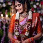 Vasanthi Krishnan Instagram - ❤️❤️♾️♾️♾️❤️❤️ . . . Photography @candid_shoooter_ 📸📸 Jewellery @emmadi_silver_jewellery 💎💍 Saree @srikrishnasilk ❤️ blouse @dharshyaboutique ❤️ MUA @hemasureshmakeupartist_tpt @mr.hair_neighbour #instagram #vasanthikrishnan #bigbosstelugu #picoftheday📷 #photography #special #cutecouple #jewerlly #♾️♾️♾️ #youtubechannel