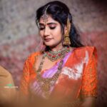 Vasanthi Krishnan Instagram – 🧡🧡🧡🧡🧡🧡
.
.
.
Photography @candid_shoooter_ 📸📸
Jewellery @emmadi_silver_jewellery 💍💎
Saree @srikrishnasilk 
Blouse @dharshyaboutique 

#instagram #vasanthikrishnan💗☺️😍 #traditional #traditionallook😍 #bigbosstelugu6 #facebook #desginerwear #picoftheday📷