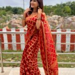 Vasanthi Krishnan Instagram - ❤️❤️❤️❤️❤️❤️ . . . . #vasanthikrishnan #instragram #vk #redsareee❤️❤️ #sareelove❤️ #cuteone #pk #vasanthikrishnan #bbjodi #sareelove #awesome_photographers #lovedones❤️