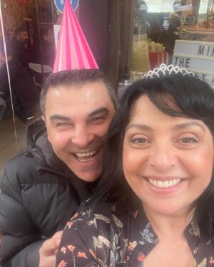 Vasiliki Andritsou Instagram - Παντα εκεί♥️ @giorgosdoukasb 🌺💕🍒🙏 #birthdayparty #κορημουλατρεμενη #σαγαπαωΑνθένια #ταπανταμου #ταολαμου