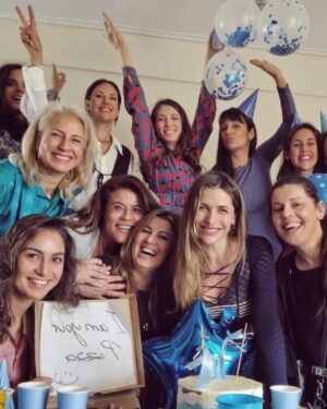 Vasiliki Troufakou Instagram - It’s a boy 💙

- Είχες και στο χωριό σου baby shower?

- ΌΧΙ! 

Όμως, πέρασα τοσο, μα τόσο, μα τόσο ωραία.
Δε θα ξανακοροϊδεψω ποτέ ξανά τα baby shower.
{ΕΙΝΑΙ ΠΟΛΥ ΩΡΑΙΑ ΑΜΕΡΙΚΑΝΙΚΗ ΠΑΡΑΔΟΣΗ}

Σε ευχαριστώ @anastasia_kourbela για την έκπληξη🫣🤭🙃
@varvaraskoutari 
@despinaflessa 
@marianikiforouu 
@danai_nielsen 
@ioanna.kourbela 
@athenalias 
@katerina_ponti 
@miss_anotherhalf 
@marthapapad 
@marian__pag 
@veronicanounesi 
@elen_stergiou 
@stellakourbela 
@ioli_an 

#babyshower
#babyboy
#finalcountdown