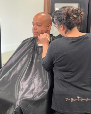Ve Neill Instagram - Photos of our wonderful students working this week! This past week was a prosthetics application mastery class with the wonderful Kevin Haney @haney7560 🤍 
• 
@laurentheterrible 
@koena_beauty 
@nefariousbeasts 
@yolkjesus 
@elebreee 
@leesasimone 
@itzel_makeup_hair
