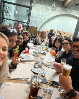 Ve Neill Instagram - Out to dinner with this weeks class from @legendsmakeupacademy This week @nikolettaskarlatos and i had such a great turnout for our makeup industry business class! Don’t worry if you wanted to take the class and couldn’t make it this week because @legendsmakeupacademy will definitely be teaching another round of student. Thank you to everyone who came. 
• @legendsmakeupacademy 
• @nikolettaskarlatos 
• @therealve 
#makeup #makeuptutorial #makeupartist #veneill #sfx #sfxmakeup #sfxmua
