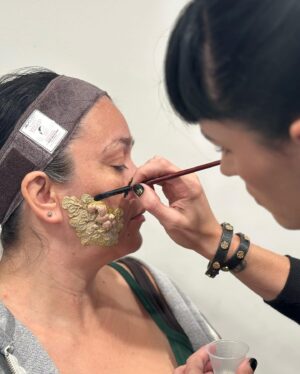 Ve Neill Instagram - Photos of our wonderful students working this week! This past week was a prosthetics application mastery class with the wonderful Kevin Haney @haney7560 🤍 
• 
@laurentheterrible 
@koena_beauty 
@nefariousbeasts 
@yolkjesus 
@elebreee 
@leesasimone 
@itzel_makeup_hair