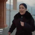 Veda Yurtsever Instagram - Aaaahhh neler olacak neler, hadi koyun çayı, geliyoruuuuzzz🥰🙏 @uckizkardestvdizisi @kanald @surecfilm #üçkızkardeş #üçkızkardeş