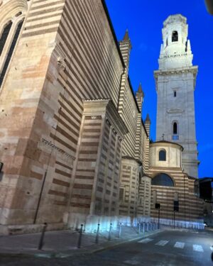Veda Yurtsever Instagram - Arşiv olarak burda dursunlar 2) #verona #italya #italy #tatil