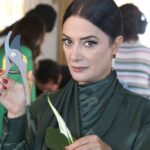 Veda Yurtsever Instagram - Akşam 20:00’ de bi ıhlamur falan yapın, oturup bizi izleyin, çok soğuk dışarısı çıkmayın🤪🙏❤️ @uckizkardestvdizisi @surecfilm @kanald #üçkızkardeş #üçkızkardeş #dizi