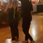 Veda Yurtsever Instagram - İlk Bachata dersim olduğuna inanmadı @ozkansevgi35 , Dünya Dans Yarışması’na katılacaz❤️🙏