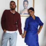 Veda Yurtsever Instagram – Artık fotoğraf fonumuz olacak burası anlaşıldı, @cankhy zaten yedek fotoyu odasına asmıştı, Rüçhan hayranlığımız burda ayyuka çıktı, birbirimizi sevdiğimiz kadar karaktere de sevgi besliyoruz… 🙏🧿❤️