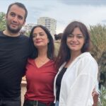 Veda Yurtsever Instagram – Antalya günlüklerim;)) Arşiv niyetine burda dursun, çekmeyi unuttuğum anlar ve kişiler oldu, üzüldüm… @bakussahne @ocinemre @ahsen.g.e  @hazalyurtseveralagul @alagulumut @hilal_aydin_ozcan Gözen @petekkarabulutstudio @okko_studio #devlettiyatroları #bale #uras ❤️ K.