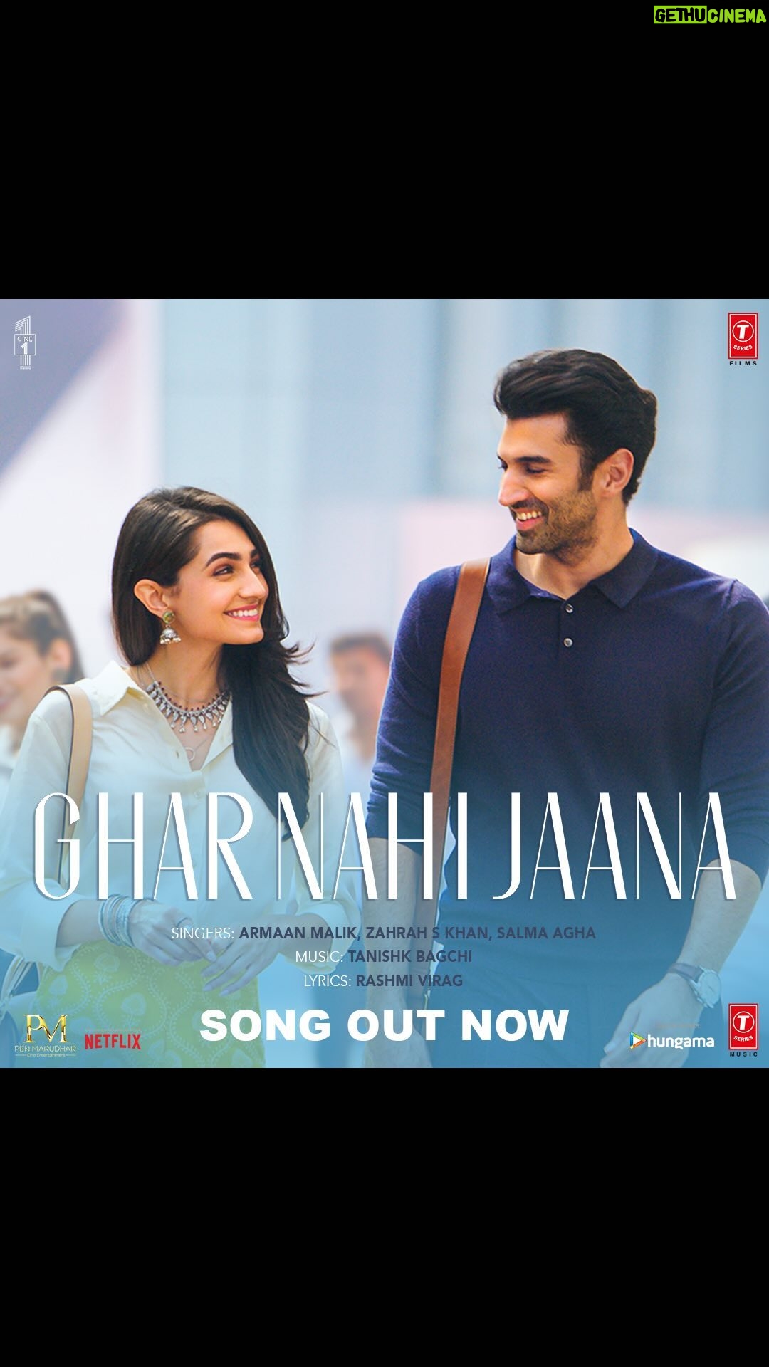 Vedika Pinto Instagram - Neend nahin aana aur #GharNahiJaana is our new weekend Mantra! π»πΊπ Song Out Now! @adityaroykapur & @mrunalthakur @v__________k @ronitboseroy @muradkhetani #BhushanKumar #KrishanKumar @anjummurad @cine1studios @tseriesfilms @tseries.official @tanishk_bagchi @armaanmalik @zarakhan @sallmagulagha @therashmivirag @ericpillai @vijayganguly @shivchanana @neerajkalyan24 @castingchhabra @aksnash @vineetmalhotra @deepakkalra