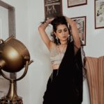 Vedika Pinto Instagram – ओ चाँद तुझमें दिखता है ख़्वाब #eid2022
Styled by @yuktisodha in @jade_bymk and @outhousejewellery ✨ HMU @nidhiagarwalmua