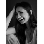 Vedika Pinto Instagram - @vedikapinto 🖤🤍 @savleenmanchanda @sheefajgilani @ayeshadevitre @jubinrajeshdesai #whitetseries