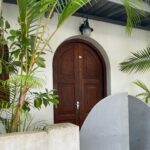 Vedika Pinto Instagram – door-darshan the other day 🚪