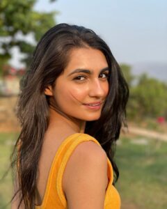 Vedika Pinto Instagram - घर पे रहो