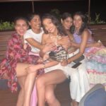 Vedika Pinto Instagram - Ley lines and pentagonal tribes ✨🌺