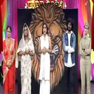 Veena Ponnappa Instagram - Don’t miss this beautiful performance dedicated to all women @ Sridevi drama company @ Etv this Sunday… stay tuned….it was tremendous working with these amazing artists @tvshilpa @veena_ponnappa_vnaa @_tejaswani_behera_official_ @actressrohini . . . . . #etvtelugu #dancer #womensday #realityshow #artist #choreography #show #love #happy #insta #instagood #trend #explore