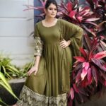 Veena Ponnappa Instagram - Always Held Your Head and Standards High @veena_ponnappa_vnaa ✨️🥰❤️ Comfy and Quality Salwars from @womanfashionsss Do check their page for More Collections 😊 #veena #veenaponnappa #ravoyichandama #kannadaactress #smile #women #happyme #telugu #teluguserials #etvtelugu #womensday #teluguserial #womenempowerment #actor #homely #smilehappily #newlook #kannadaserials #smiling #actorlife #rudrani #traditional #green #cute #bubbly #salwar