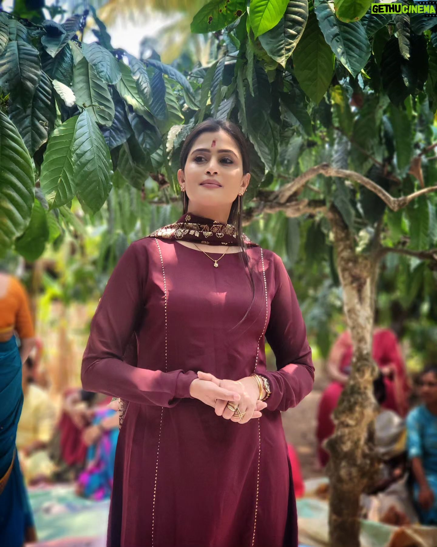 Veena Ponnappa Instagram - @veena_ponnappa_vnaa ๐โฃ๏ธ Blessed ๐๐๐๐๐ #veena #veenaponnappa #coorg #hometime #kodagu #trending #karnataka #naturallook #happyme #salwar #beingme #pooja #attire #actor #devotionaltime๐ #lovewithme #festival #kannada #goodafternoon #homepooja