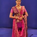Veena Ponnappa Instagram - @veena_ponnappa_vnaa 🎊 #veena #veenaponnappa #sandalwood #kannadaactress #sareelove #serials #shine #kannadaserials #canon #teluguserials #starmaa #reelsinstagram #actor #actorlife #queen #kannadaactor #saree #mangaladevi #happyme #udhoudhosrirenukayellamma #shootmode