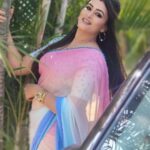 Veena Ponnappa Instagram - Wrapped in Six Yards of Pure Grace @veena_ponnappa_vnaa ✨🎊💃🏻 Wardrobe - Me 🥰 #veena #veenaponnappa #etvtelugu #kannadaactress #instareels #enjoying #happyme #telugu #trendingreels #shootmode #traditional #trending #reelsinstagram #actor #rioraj #ravoyichandama #pink #blue #smiling #actorlife #viral #collab #sareelove #urugiurugi #arkamedia #arrahman #joe #tamilsong #kollywood