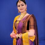 Veena Ponnappa Instagram - @veena_ponnappa_vnaa ❣️ #veena #veenaponnappa #sandalwood #kannadaactress #sareelove #serials #shine #kannadaserials #canon #teluguserials #starmaa #reelsinstagram #actor #actorlife #queen #kannadaactor #saree #mangaladevi #happyme #udhoudhosrirenukayellamma #shootmode