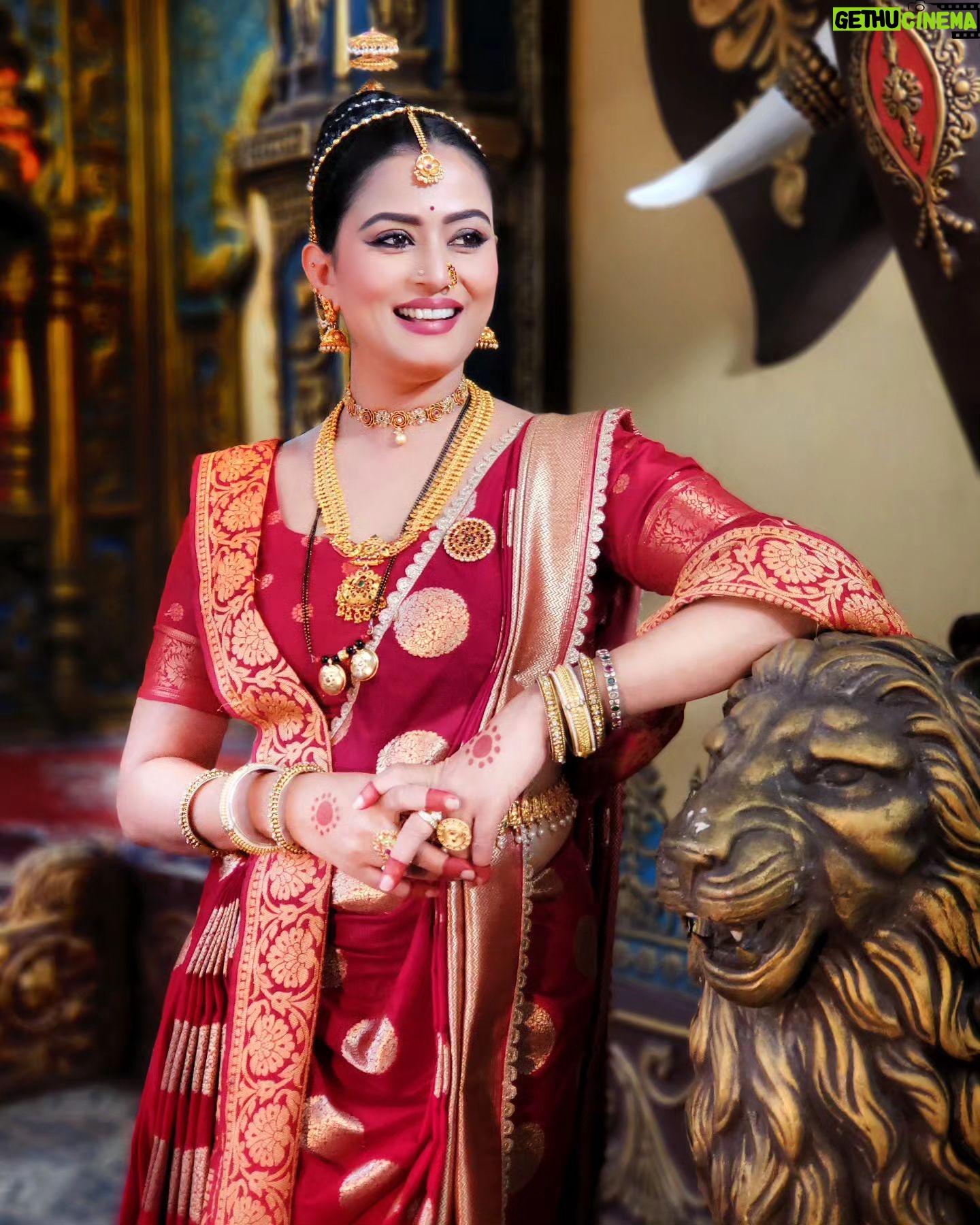 Veena Ponnappa Instagram - @veena_ponnappa_vnaa ā¤ļø @starsuvarna @nandimovies_official š #veena #veenaponnappa #renukayellamma #kannadaactress #queen #beyoursunshine #kannada #mythology #starsuvarna #beingme #kannadaserial #sandalwood #actor #queengirl #nammakannada #kannadaserials #queenofhearts #actorlife #mangaladevi #royal #royalqueen #suvarnaserials #sunshine #veena #veenaponnappa #renukayellamma #kannadaactress #queen #sareelove #kannada #mythology #starsuvarna #beingme #kannadaserial #sandalwood #actor #queengirl #nammakannada #kannadaserials #queenofhearts #actorlife #mangaladevi #royal #royalqueen #suvarnaserials #redsaree