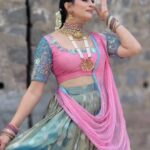 Veena Ponnappa Instagram - Trends will come and go. But Lehenga has the power to stay & conquer @veena_ponnappa_vnaa ✨🥰 Wardrobe Courtesy - @dharaatelier @beautybox_rent_house_bangalore #veena #veenaponnappa #ravoyichandamama #kannadaactress #pose #enjoying #happyme #telugu #teluguserials #etvtelugu #varmanplaylist #teluguserial #lehenga #actor #collaboration #smilehappily #pink #blue #smiling #actorlife #rudrani #collab #lehengalove #jailer #functiontime #arrahman #aishwaryarai #taalsetallmila