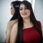 Veena Ponnappa Instagram - @veena_ponnappa_vnaa ❤️💗 “Things end.... 😃 People leave....🤣 And you know what? Life goes on........🤪 Besides,...... if bad things didn’t happen, how would you be able to feel the good ones?”🤭 #veena #veenaponnappa #ravoyichandamama #kannadaactress #pose #fashion #happyme #telugu #teluguserials #etvtelugu #reddress #frocklove #actor #collaboration #smilehappily #modern #morning #smiling #actorlife #rudrani #acting #lovingme #cute #showtime #etv #bestofme
