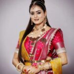 Veena Ponnappa Instagram - A New Adhayayam Begins Today! Your Favourite Mangaladevi in New Avatar and Never Before Character! Don't miss Udho Udho Sri Renuka Yellamma episodes, only on Star Suvarna @veena_ponnappa_vnaa 🥰✨️ @starsuvarna @nandimovies_official #veena #veenaponnappa #sandalwood #kannadaactress #queen #serials #royal #kannadaserials #aggressive #teluguserials #starmaa #reelsinstagram #actor #actorlife #newlook #kannadaactor #newmakeover #mangaladevi #happyme #udhoudhosrirenukayellamma #shootmode