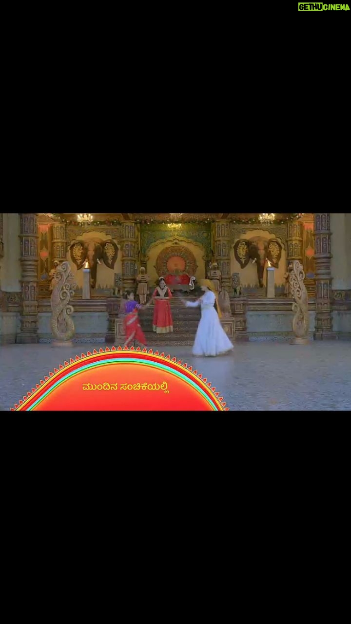 Veena Ponnappa Instagram - @veena_ponnappa_vnaa @nandimovies_official @starsuvarna #veena #veenaponnappa #renukayellamma #kannadaactress #queen #promotime #kannada #mangaladevi #starsuvarna #beingme #kannadaserial #sandalwood #actor #queengirl #nammakannada #kannadaserials #queenofhearts #actorlife #mangaladevi #royal #sareelove #warrior #udhoudhosrirenukayellamma