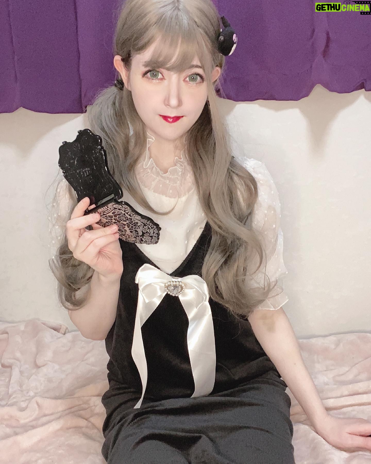 Venus Palermo Instagram - *vampire appears* #jiraikei #landminestyle #landminegirl #地雷系 #ジラジョ #地雷女子