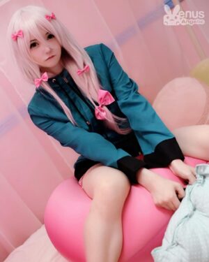 Venus Palermo Instagram - Do you like cosplay pictures or do you prefer casual shots? ☺️💕

#sagiriizumi #eromangasensei