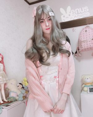 Venus Palermo Instagram - Would you wife? #jiraikei #landminestyle #landminegirl Also starting a guerilla stream on YouTube in 10 minutes haha ❤️