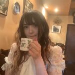 Venus Palermo Instagram - Had quite a time today! (Me in a kissaten in Akihabara) (photos unedited)