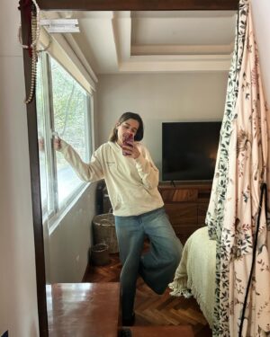 Verónica Bravo Instagram - Felices días nublados.
