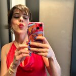Verónica Bravo Instagram - @holamexicoff me invitó y yo me sentí soñada. Estuvo bien bonito todo. Gracias!