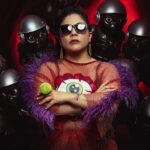 Verónica Bravo Instagram - Hemos llegado a la edición 30, que rápido paso el tiempo ⏱️ En esta ocasión, hemos reunido voces inspiradoras que representan la diversidad, el talento y la creatividad de las mujeres en diversas áreas. En portada 4 actrices que desafían convenciones en la comedia mexicana: @gyoromoo @tatisalexander @luzaldan @verobravoe Llegan para contarnos sobre su vida, sus proyectos y más! Descarga nuestro número en el #linkinbio (te recomendamos usar WIFI) Foto: @ievegonzalez Asistente de foto: @r_a_l_m Entrevista: @andrews_vt / @magjcelis / Mago Reyes Muah: @nangcmakeup / @yessi.ag98 / @artpromakeup Styling: @le_kirikoumartin2 / @colectivocreativodemoda Producción: @roger_sh / @talaverasally Looks Gyo Vestido @purpuramixteco Botas @ant.officialbrand Aretes @kesia.devallentier Vero Jumpsuit Ondeando y en ayunas Botas @ant.officialbrand Aretes y anillo @kesia.devallentier Luz Blusa @purpuramixteco Tato Vestido @angelgrave_official