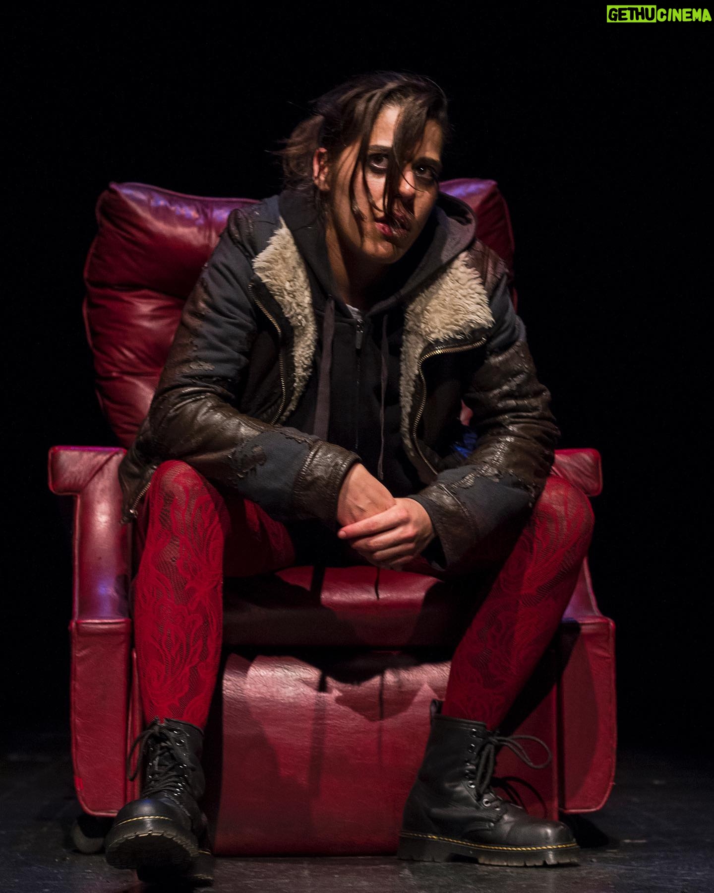 Verónica Bravo Instagram - #VISCERAL con @verobravoe una obra de @tristestigresc 🔥 HOY ÚLTIMA FUNCIÓN 🗓️ martes 20:30 h 🎟️ foroshakespeare.com Elenco – Verónica Bravo Dirección y dramaturgia – Adrián Vázquez #Teatro #TeatroCDMX #CDMX #TristesTigres #ForoSHKSPR