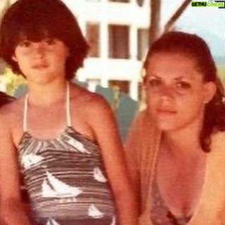 Verónica Jaspeado Instagram - Feliz día del niñ@!! Alma de niñ@ en cada ser humano! porque el alma no tiene edad 🌈🥰♥️🌸🌟🌷🐶