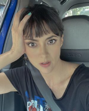 Verónica Jaspeado Instagram - Calor y tráfico. 

Feliz viernes, pandilla ! 🌟🫶🏼😘