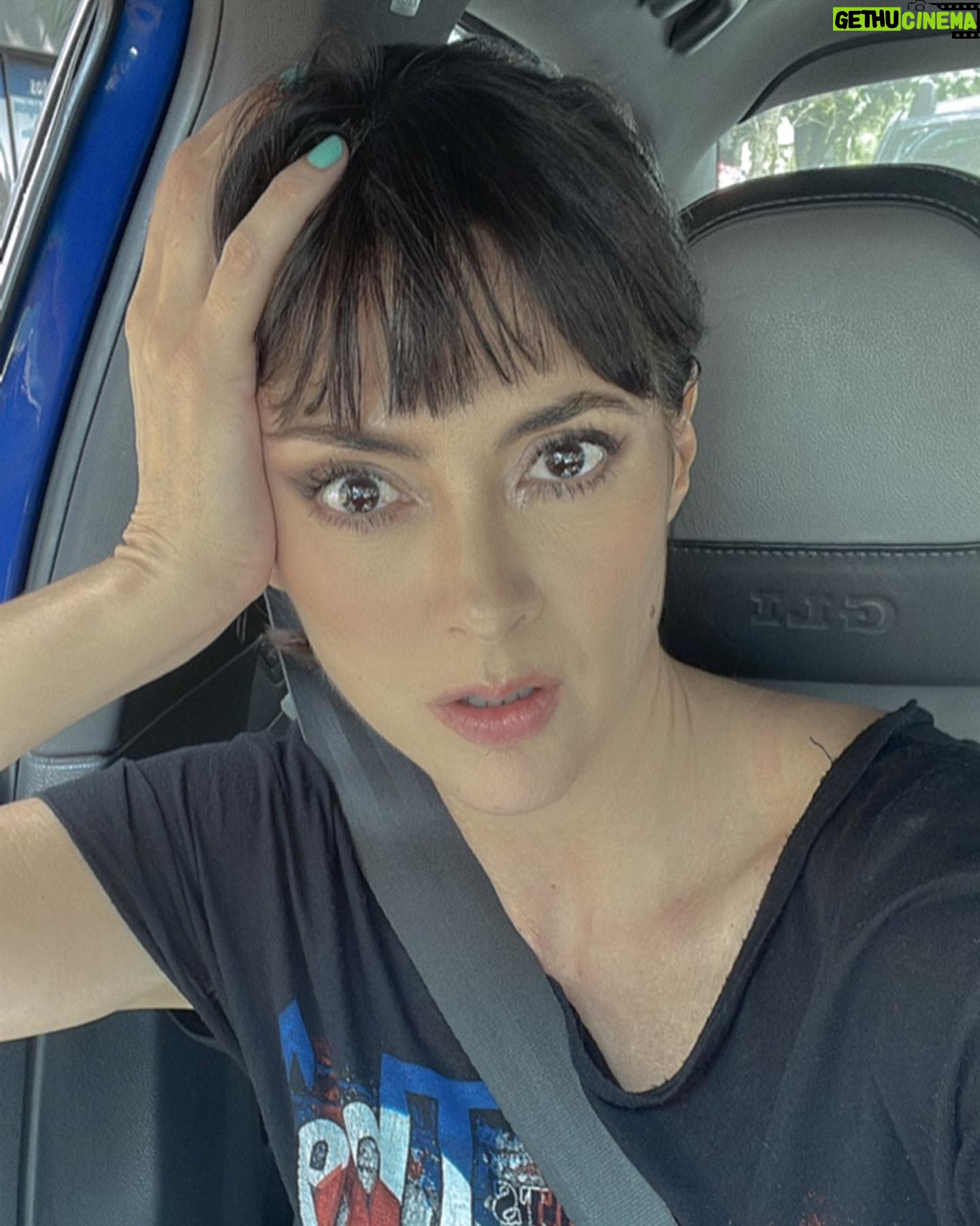 Verónica Jaspeado - 5.3K Likes - Calor y tráfico.
Feliz viernes, pandilla ! 🌟🫶🏼😘