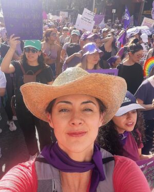 Verónica Jaspeado Instagram - 8 de marzo 2024 
Fortaleciendo la lucha por la igualdad de género 💜🇲🇽
#8marzo #mujeres #marchademujeres #mexico