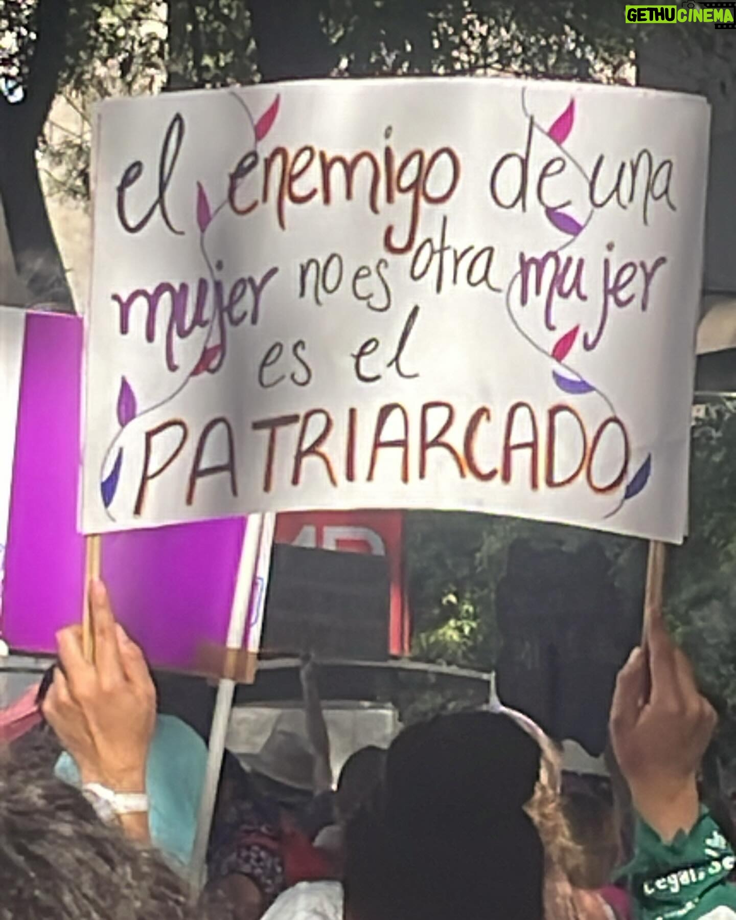 Verónica Jaspeado - 7.9K Likes - 8 de marzo 2024
Fortaleciendo la lucha por la igualdad de género 💜🇲🇽
#8marzo #mujeres #marchademujeres #mexico