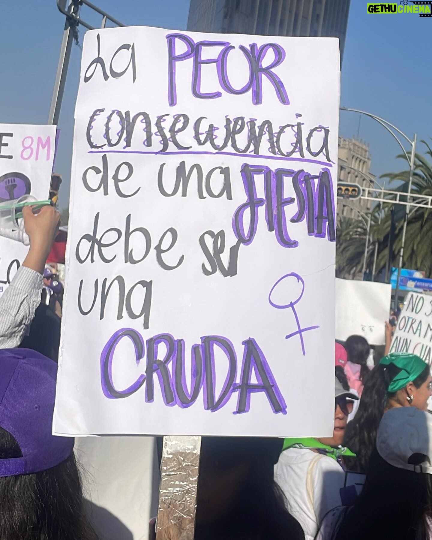 Verónica Jaspeado - 7.9K Likes - 8 de marzo 2024
Fortaleciendo la lucha por la igualdad de género 💜🇲🇽
#8marzo #mujeres #marchademujeres #mexico